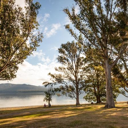 Hop, Skip And Jump To The Lake - Te Anau House מראה חיצוני תמונה