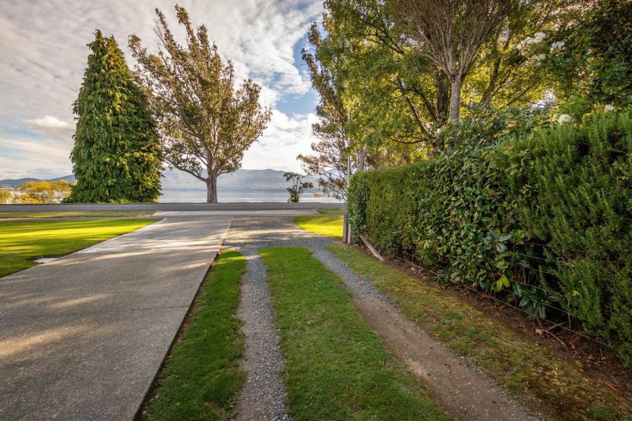 Hop, Skip And Jump To The Lake - Te Anau House מראה חיצוני תמונה