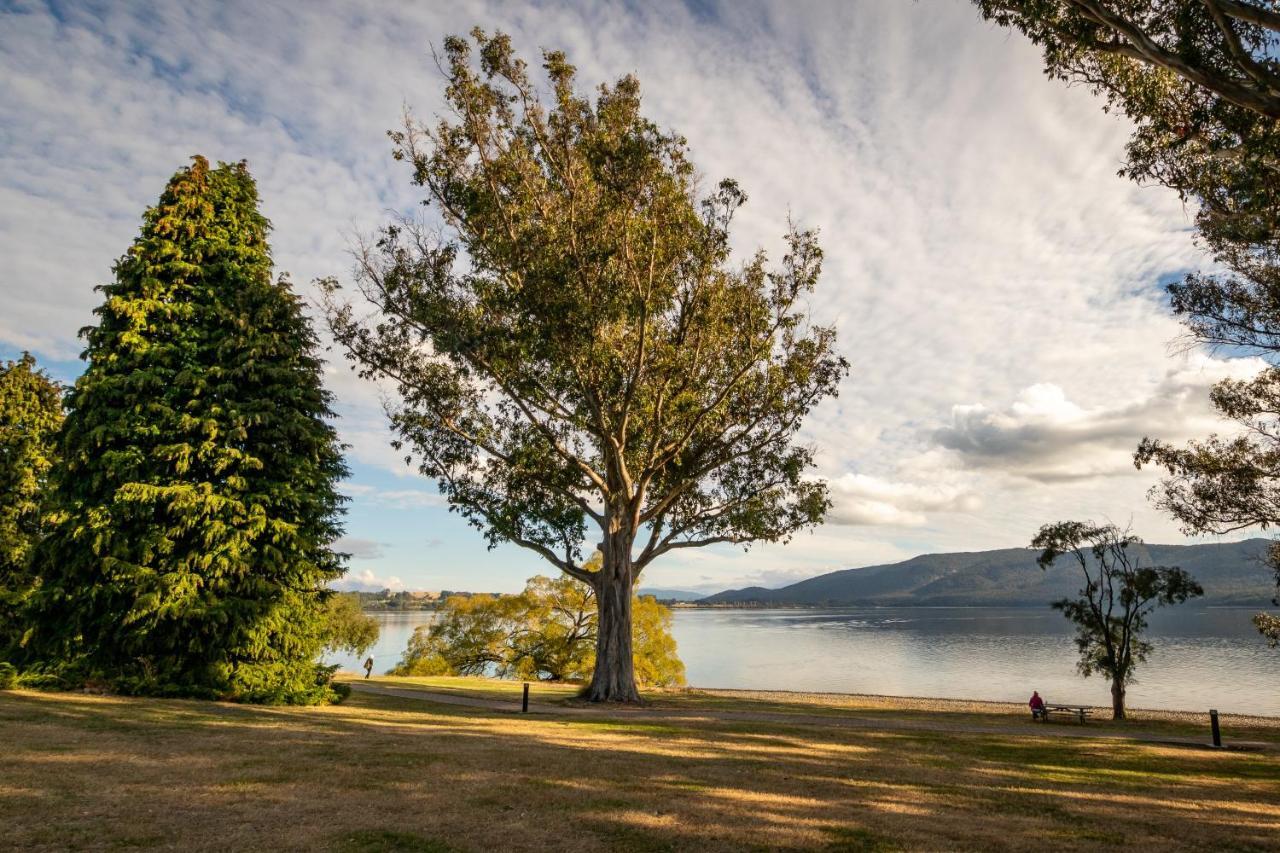 Hop, Skip And Jump To The Lake - Te Anau House מראה חיצוני תמונה